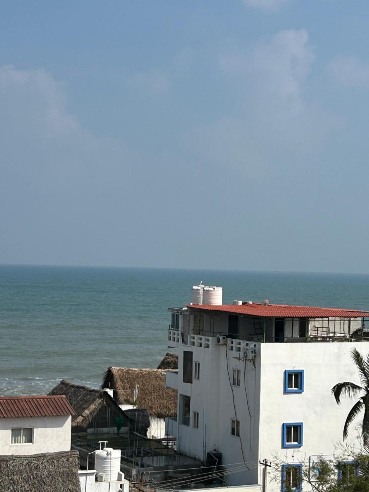 The Elite Beachview Pondicherry Eksteriør bilde